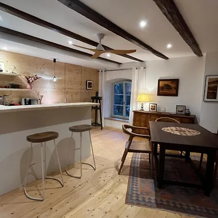 Apartment At The Heart Of Spindler Marquetry In Boersch